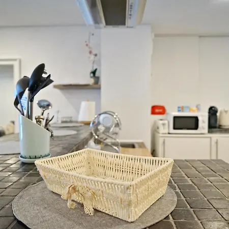 House By The Sea Apartment