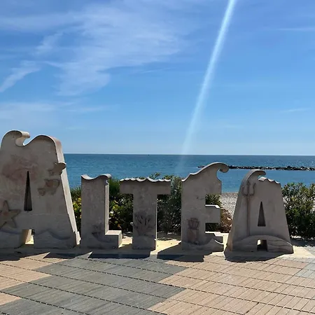 Beachfront La Roda By Delucaco Apartament *