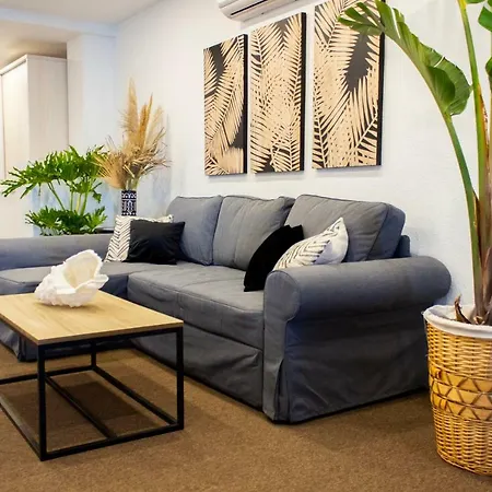 House By The Sea Apartment